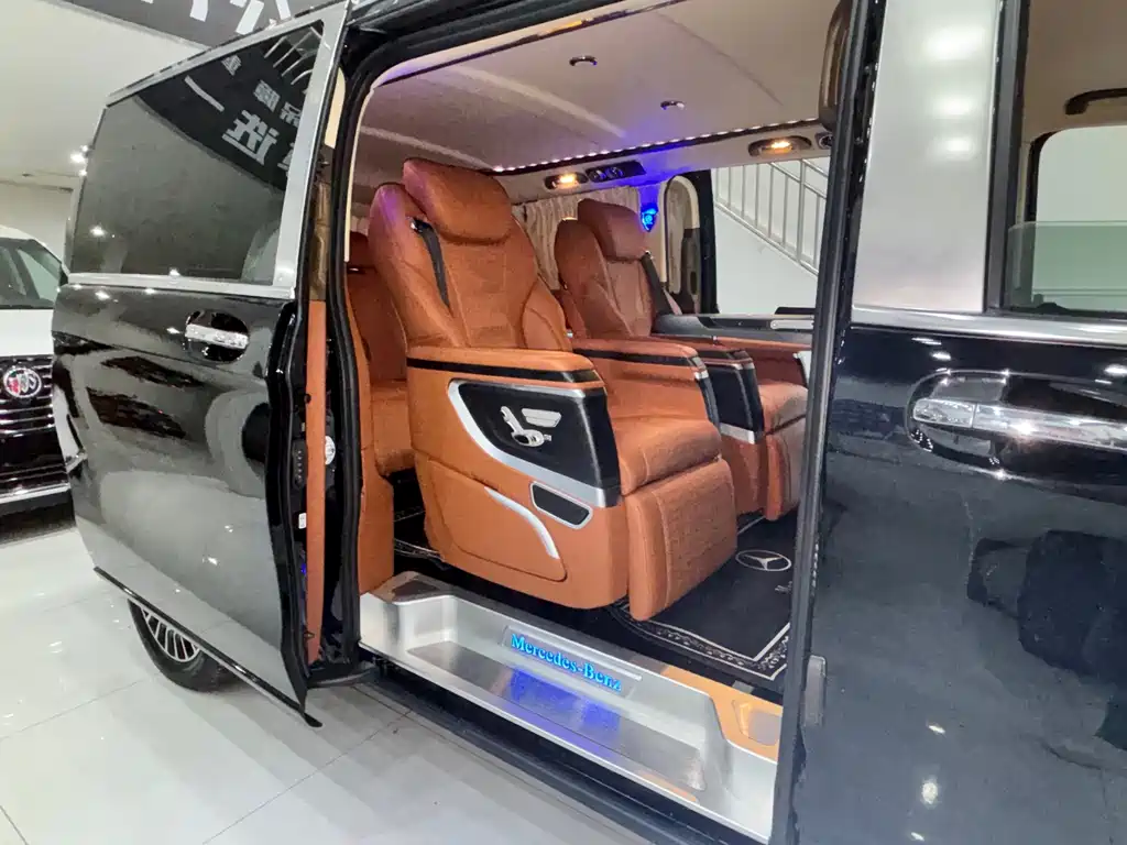 Mercedes-Benz Vito 2021 2.0T Business Edition 7-seater 2022 - thumbnail 23