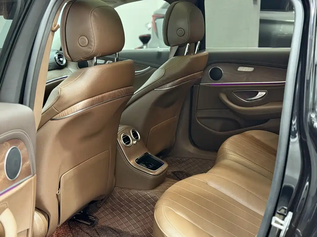 Mercedes-Benz Mercedes-Benz E-Class 2021 E 300 L Fashion Edition 2021 - thumbnail 5