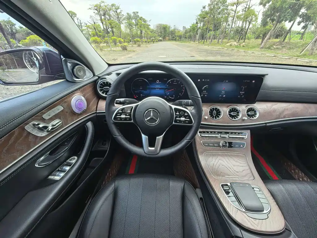 Mercedes-Benz Mercedes-Benz E-Class 2018 Facelift E 300 L Sport Style 2018 - thumbnail 14