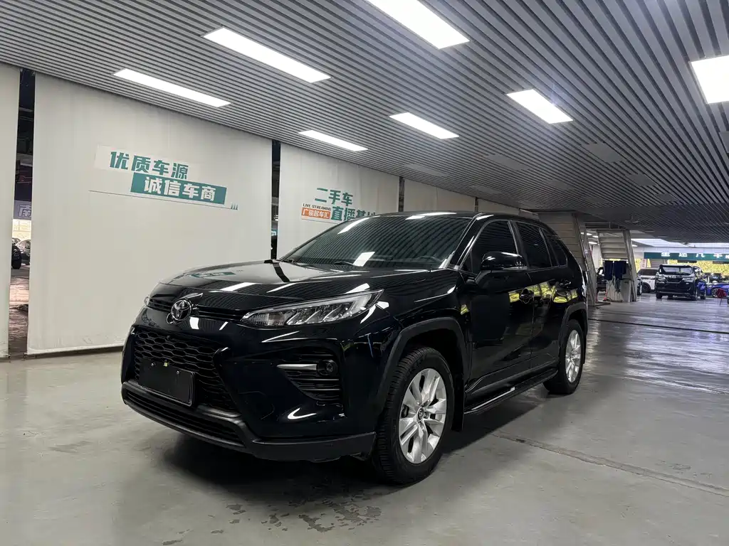 Toyota Venza 2022 2.0L CVT FWD Leading Edition 2022