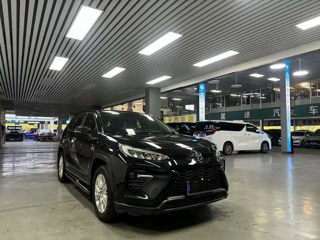 Toyota Venza 2022 2.0L CVT FWD Leading Edition 2022 - thumbnail 3