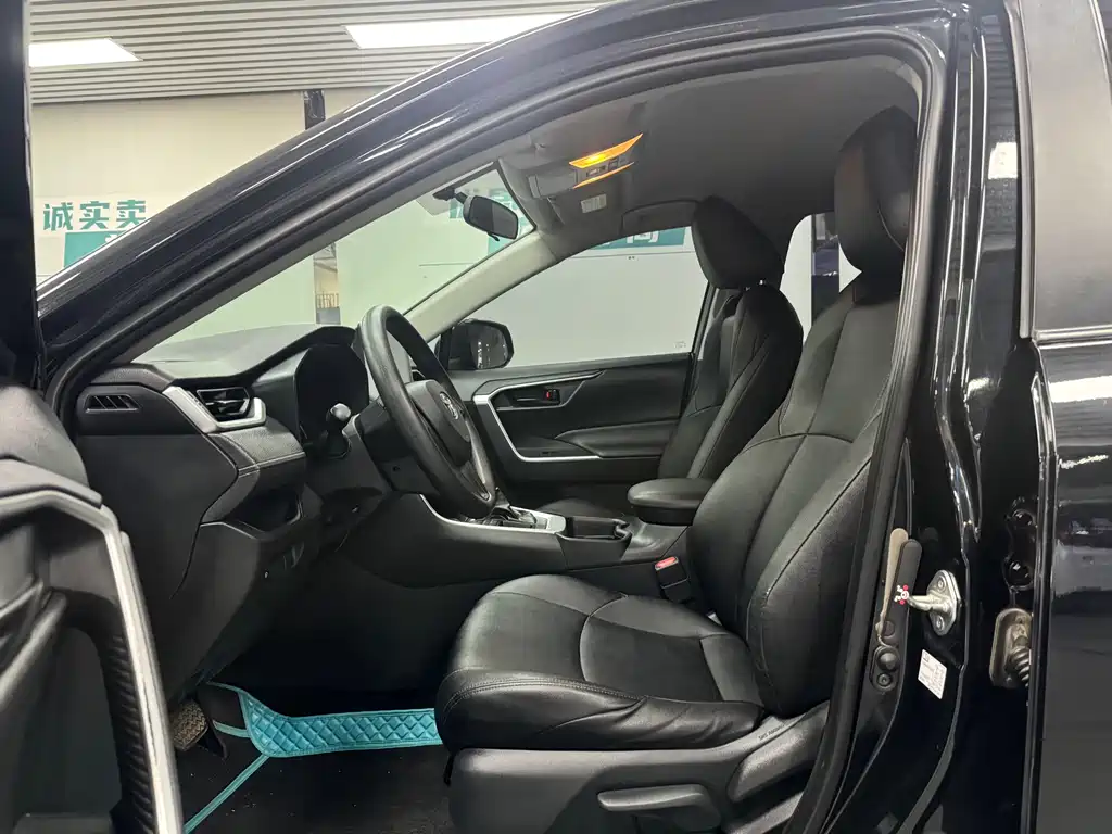 Toyota Venza 2022 2.0L CVT FWD Leading Edition 2022 - thumbnail 8