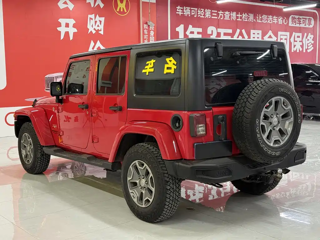 Jeep Jeep Wrangler 2015 3.0L Sahara Four-Door Comfort Edition 2016 - thumbnail 4