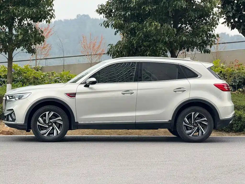 Hongqi Hongqi HS5 2022 2.0T Smart Connect Flag Enjoy Edition 2022 - thumbnail 3