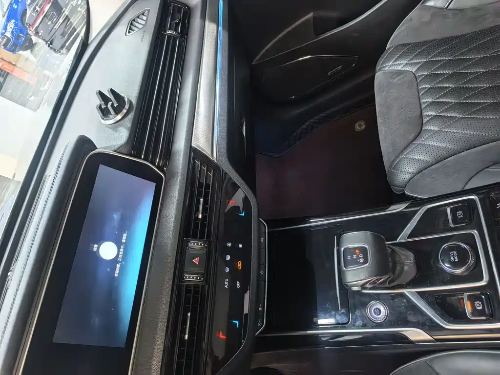 Hongqi Hongqi HS5 2022 2.0T Smart Connect Flag Enjoy Edition 2022 - thumbnail 11