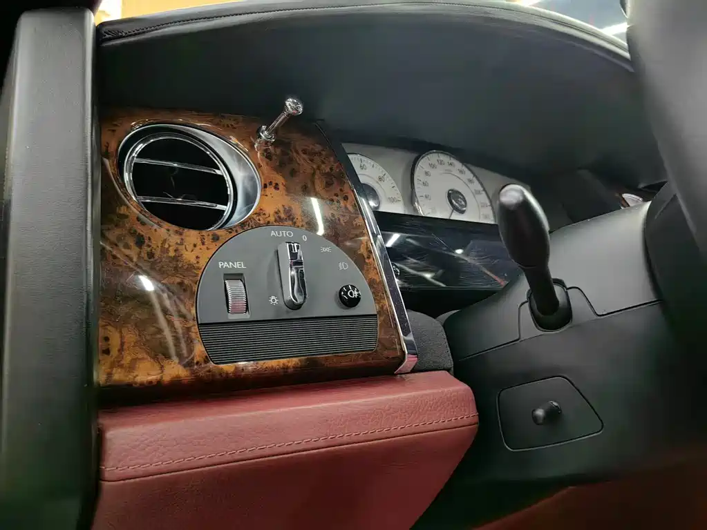 Rolls-Royce Ghost 2010 6.6T Standard Edition 2010 - thumbnail 6