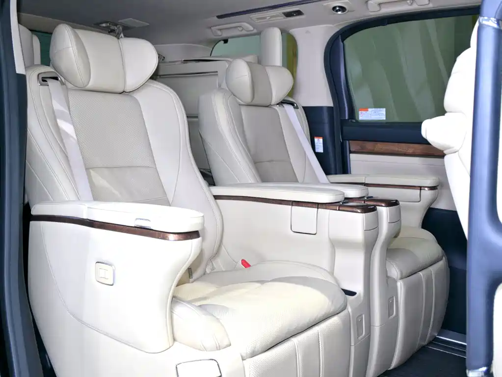Toyota Alphard 2015 3.5L Executive Version 2017 - thumbnail 12
