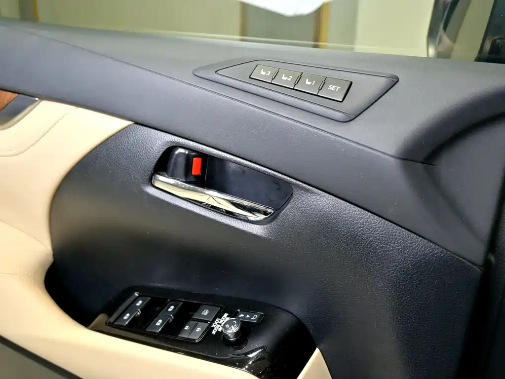 Toyota Alphard 2015 3.5L Executive Version 2017 - thumbnail 23