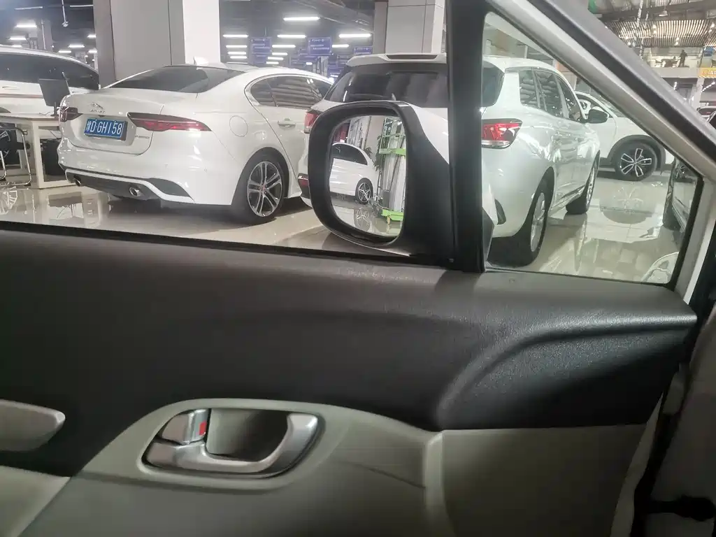 Honda Honda Civic 2013 10th Anniversary 1.8L Automatic Luxury Edition 2014 - thumbnail 9