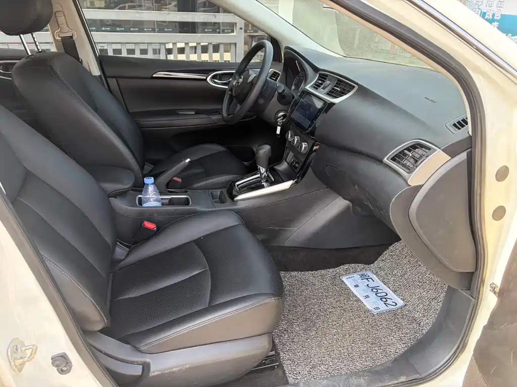 Nissan Nissan Sylphy 2022 Classic 1.6XL CVT Luxury Edition 2023 - thumbnail 7