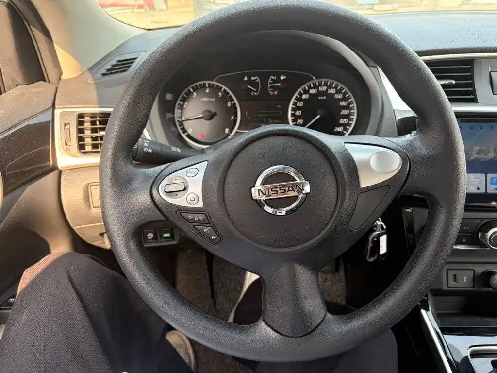 Nissan Nissan Sylphy 2022 Classic 1.6XL CVT Luxury Edition 2023 - thumbnail 12