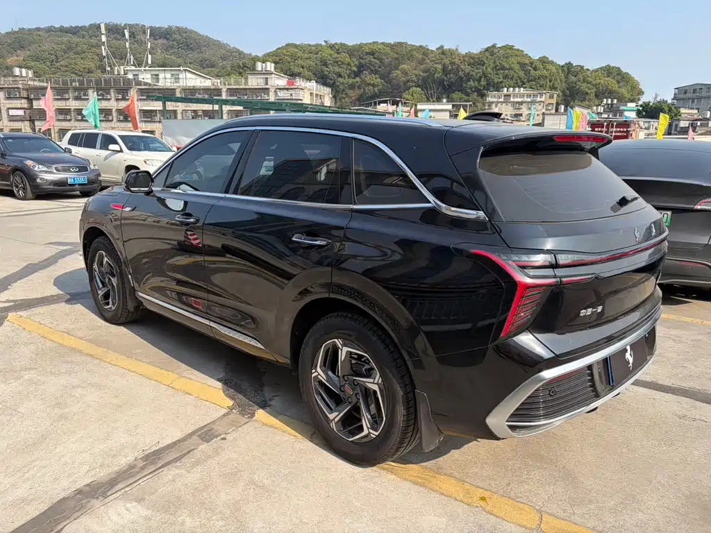 Hongqi Hongqi HS3 2023 1.5T FWD Shanwei Edition 2023 - thumbnail 4