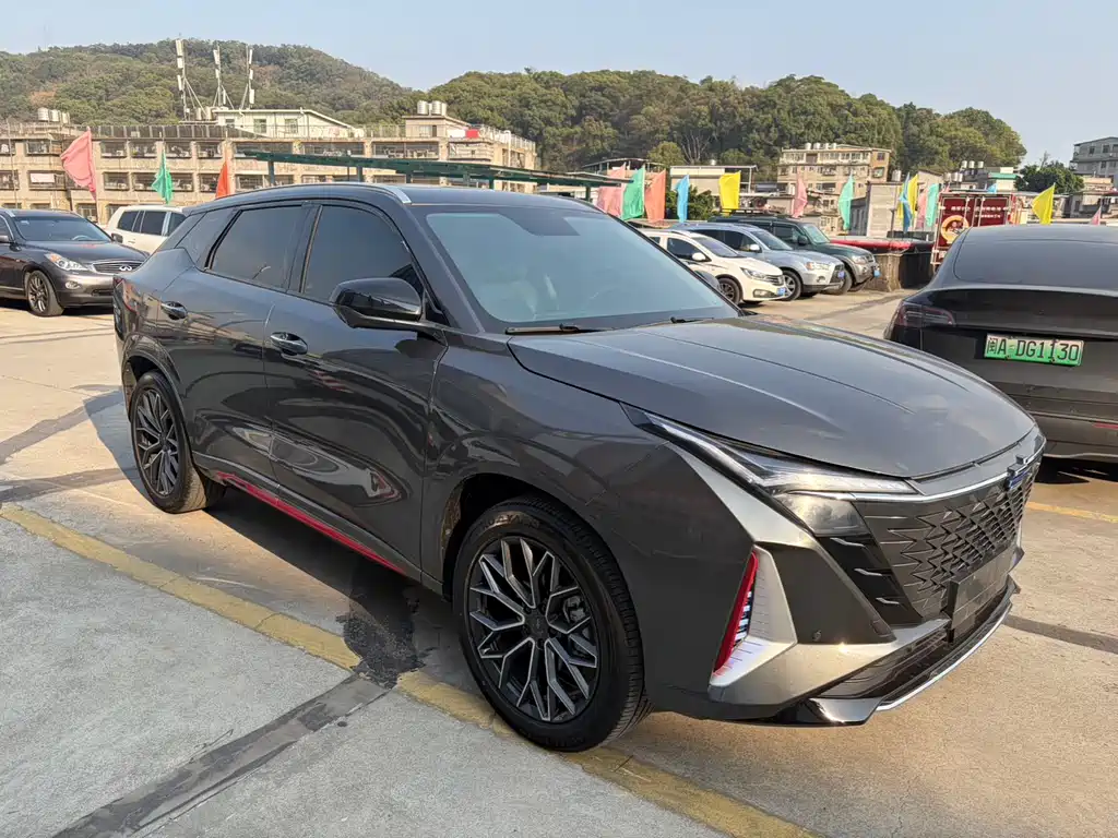 Changan Oushang Changan Oushang Z6 2022 Blue Whale 1.5T DCT Smart Enjoy Edition 2023 - thumbnail 3
