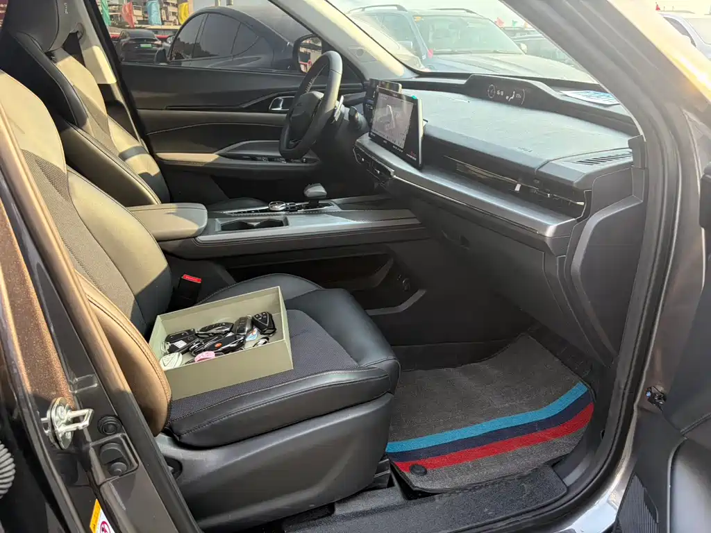 Changan Oushang Changan Oushang Z6 2022 Blue Whale 1.5T DCT Smart Enjoy Edition 2023 - thumbnail 7