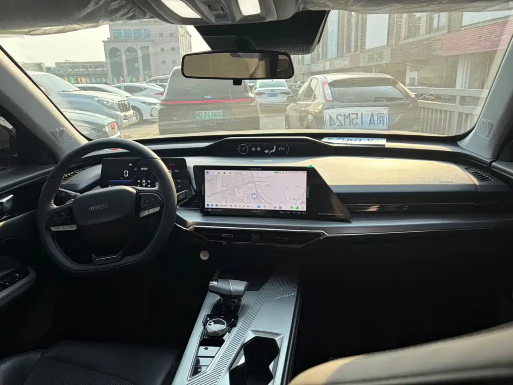 Changan Oushang Changan Oushang Z6 2022 Blue Whale 1.5T DCT Smart Enjoy Edition 2023 - thumbnail 10