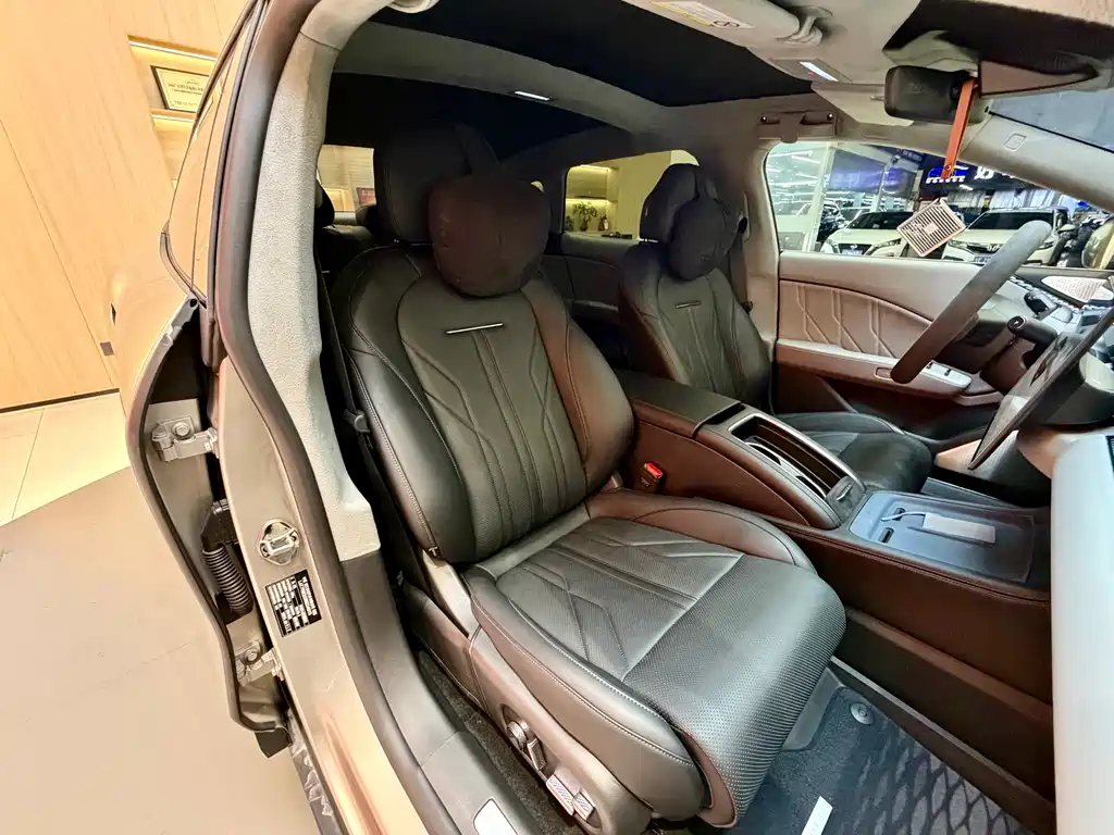 Zeekr ZEEKR 007 2024 AWD Intelligent Drive 75kWh 2024 - thumbnail 13