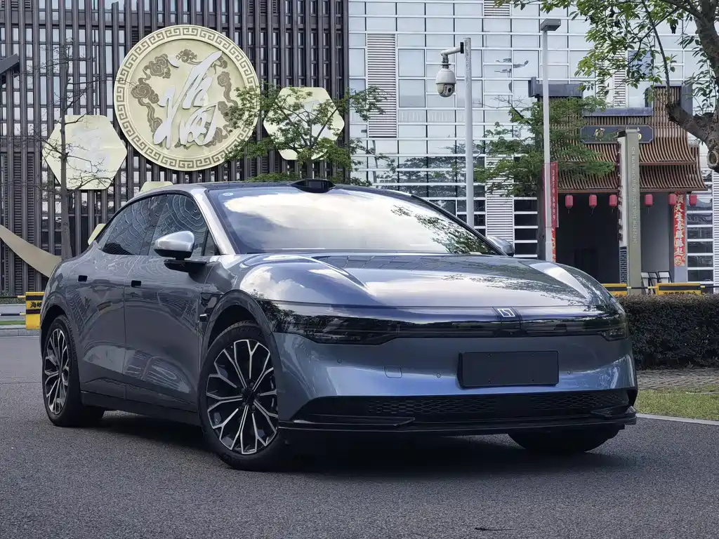 Zeekr ZEEKR 007 2025 AWD Intelligent Drive 75kWh 2025 - thumbnail 3