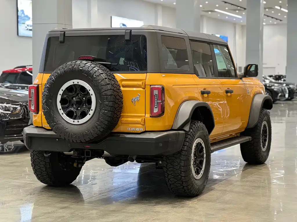 Ford Ford Bronco 2024 2.3T Long Beach Off-Road Edition 2024 - thumbnail 4