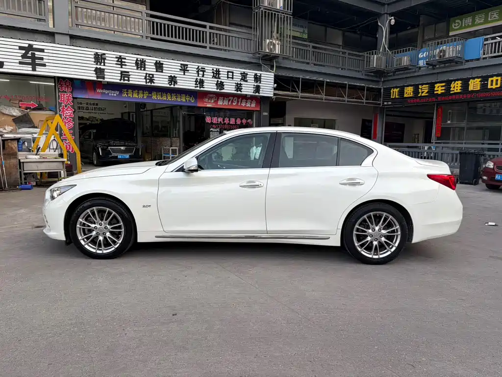Infiniti Infiniti Q50L 2016 2.0T Premium Edition 2017 - thumbnail 4