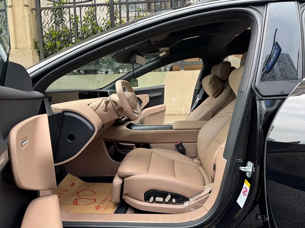 Avatr Avita 12 2026 Ultra EV AWD 2025 - thumbnail 5