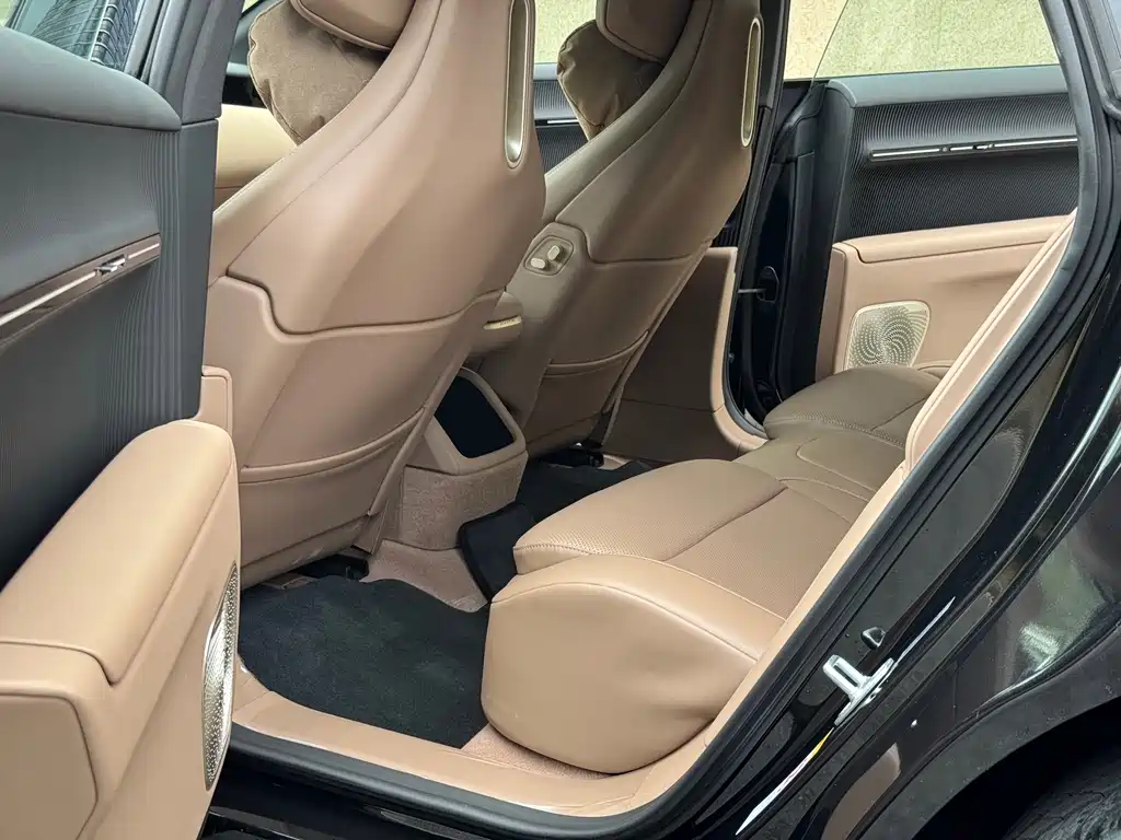 Avatr Avita 12 2026 Ultra EV AWD 2025 - thumbnail 8