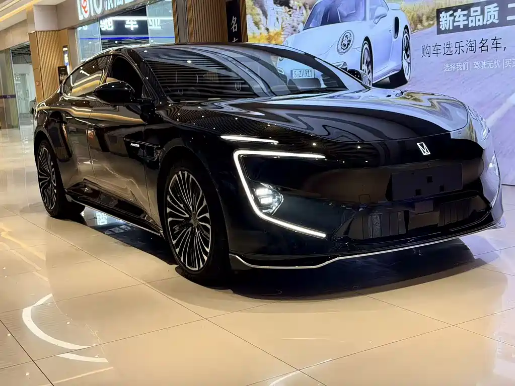 Avatr Avita 12 2026 Ultra EV AWD 2025 - thumbnail 3