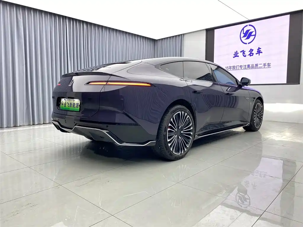 Avatr Avita 12 2026 Ultra EV AWD 2025 - thumbnail 4