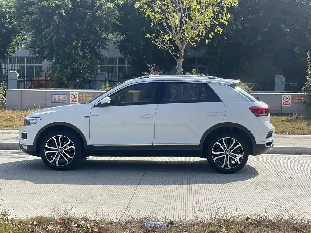 Volkswagen T-ROC 2022 280TSI DSG Front-Wheel Drive Comfort Plus 2022 - thumbnail 3
