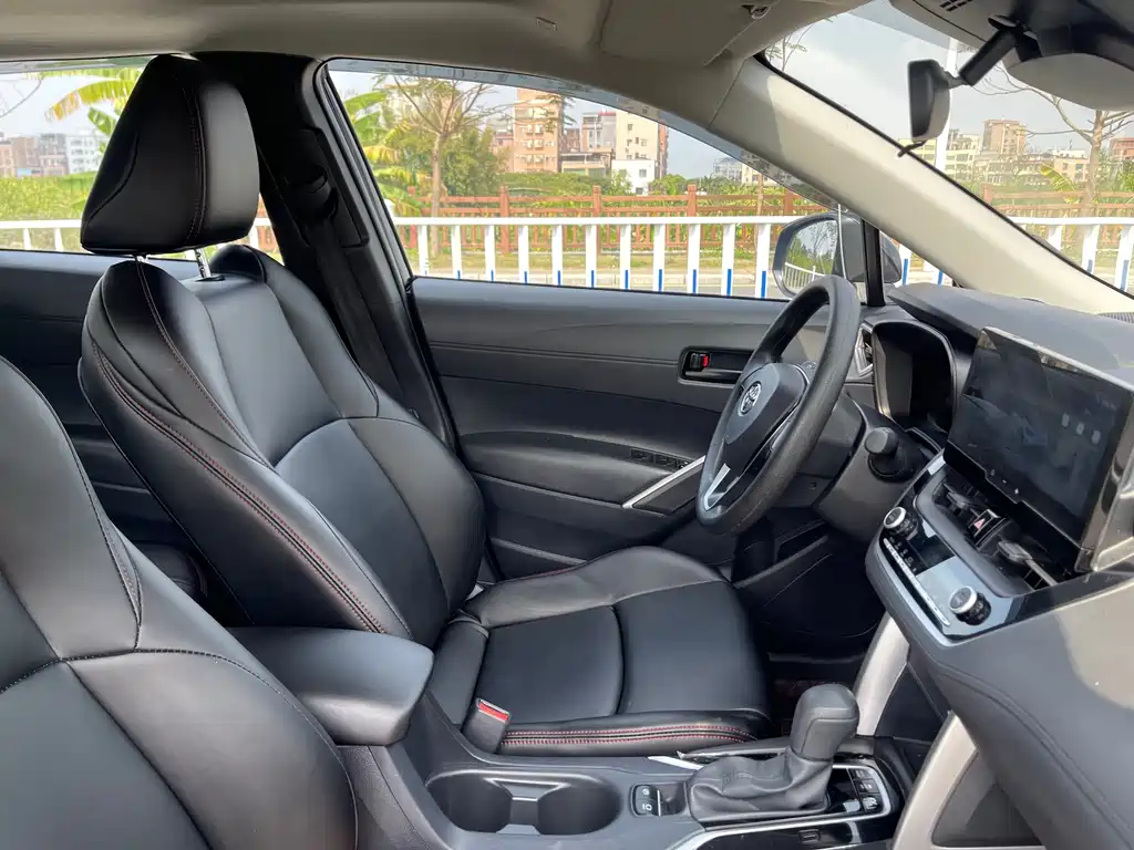 Toyota Crown Kluger 2024 2.0L Intelligent Hybrid Dual Engine Leading Edition 2024 - thumbnail 8