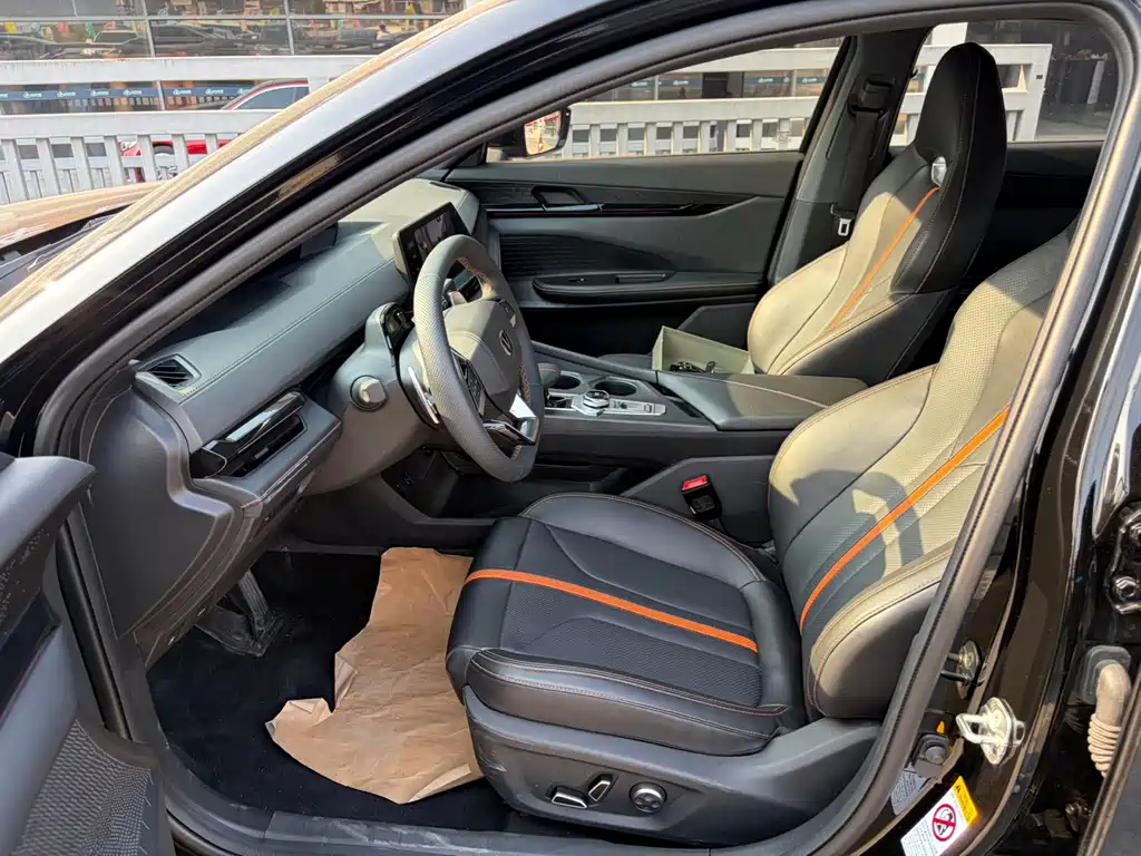 Changan Changan UNI-V 2024 1.5T Premium Edition 2025 - thumbnail 11