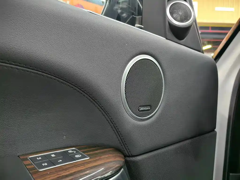Land Rover Range Rover 2017 3.0 SC V6 Vogue Long Wheelbase 2017 - thumbnail 7