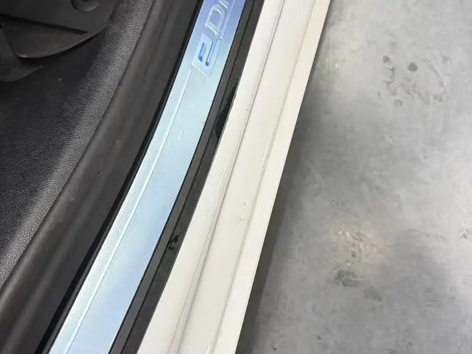 BMW BMW 5 Series New Energy 2019 Model Year Facelift 530Le Pioneer Edition 2019 - thumbnail 5