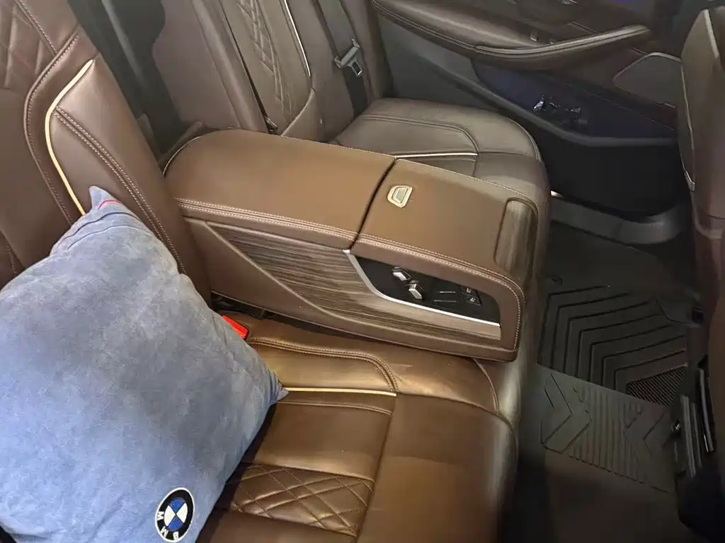 BMW BMW 5 Series New Energy 2019 Model Year Facelift 530Le Pioneer Edition 2019 - thumbnail 6