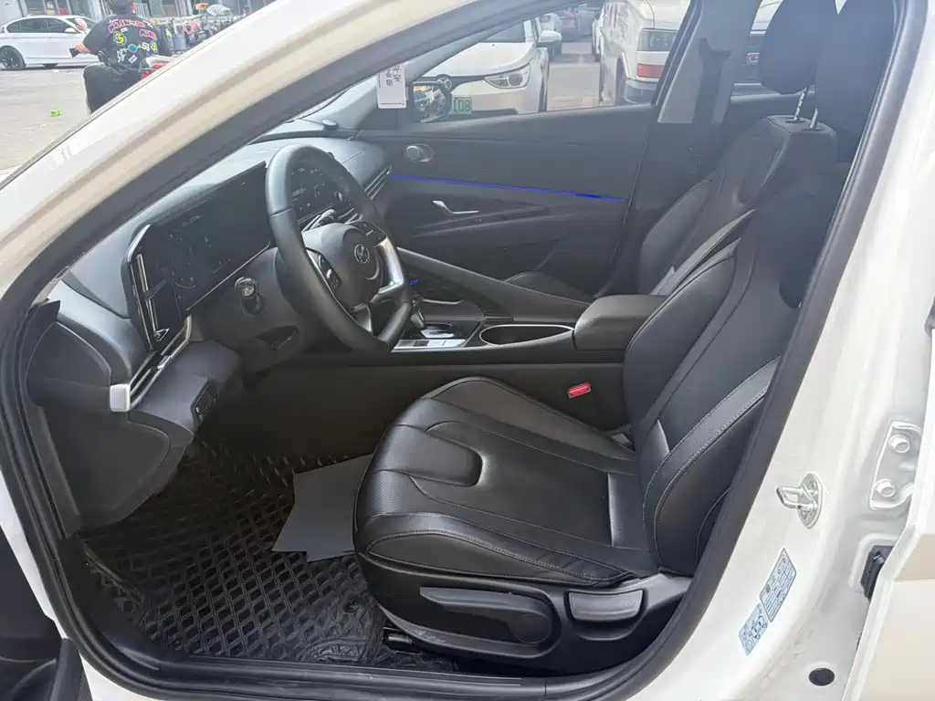 Hyundai Hyundai Elantra 2022 1.5L CVT GLX Elite Edition 2023 - thumbnail 12