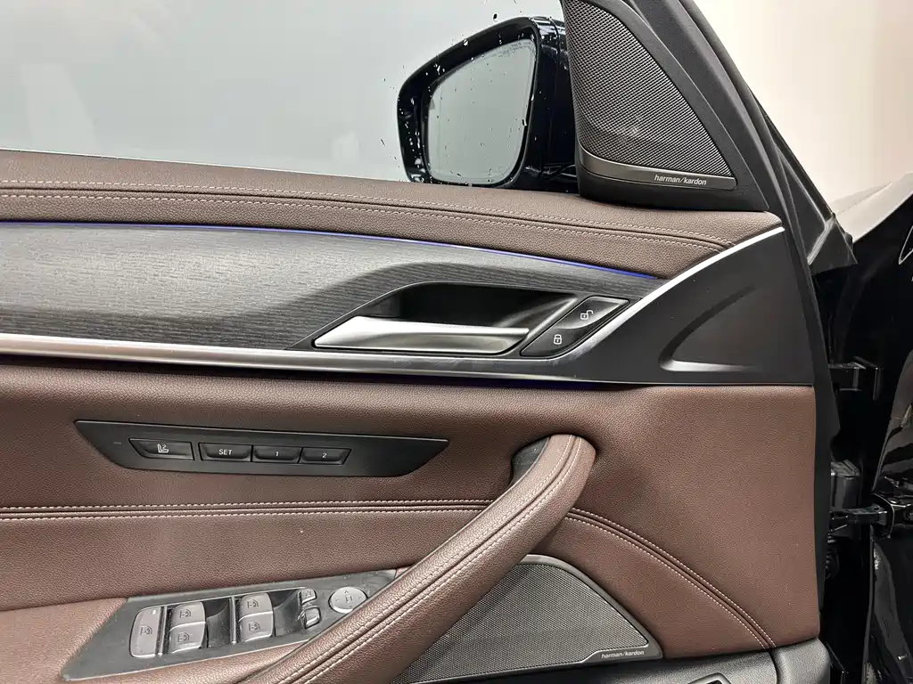 BMW BMW 5 Series 2022 Model Update 2 530Li Premium M Sport Package 2022 - thumbnail 21