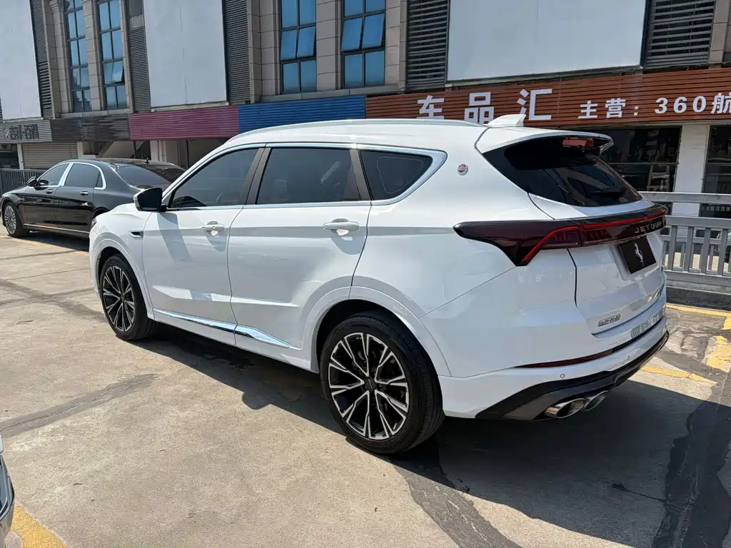 Jetour Jetour X70 Plus 2023 2.0T DCT Strong MAX 5-seater 2023 - thumbnail 4