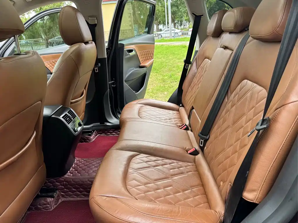 Buick Borgward BX7 2016 28T AWD Luxury 5-seater 2016 - thumbnail 7