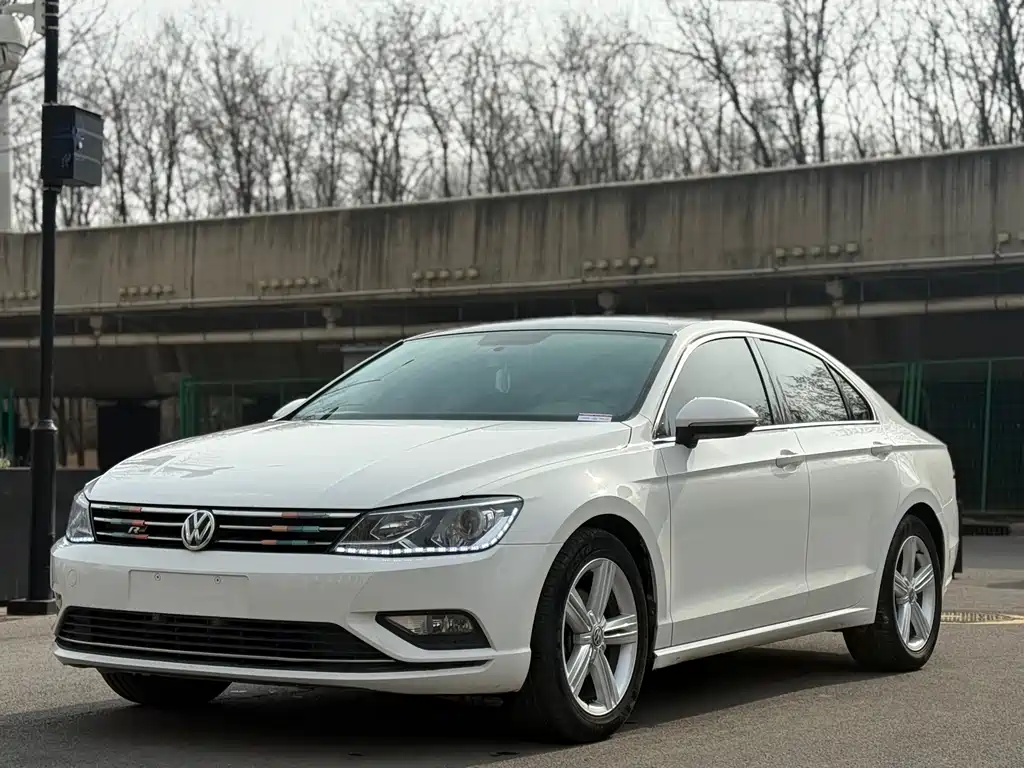 Volkswagen Lamando 2018 230TSI DSG Style Edition 2018 - thumbnail 2