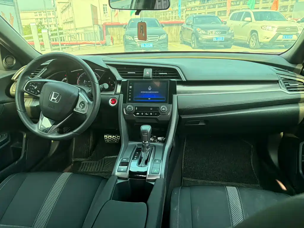 Honda Honda Civic 2021 Hatchback 220TURBO CVT Sport Edition 2022 - thumbnail 10