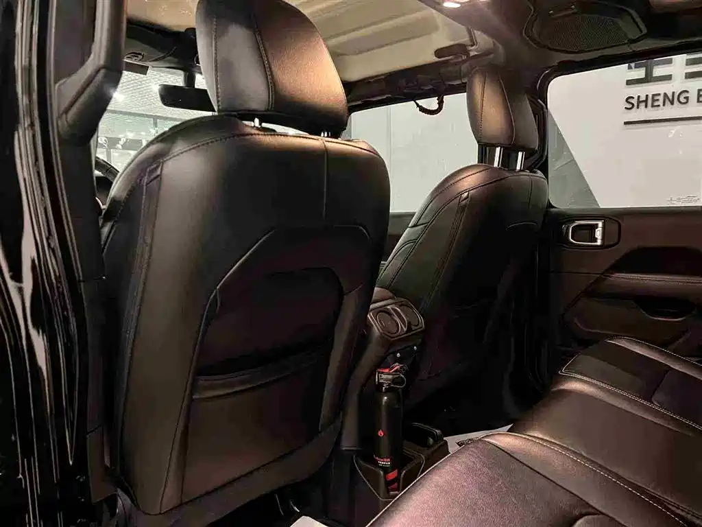 Jeep Gladiator 2023 3.6L Overland 2023 - thumbnail 11