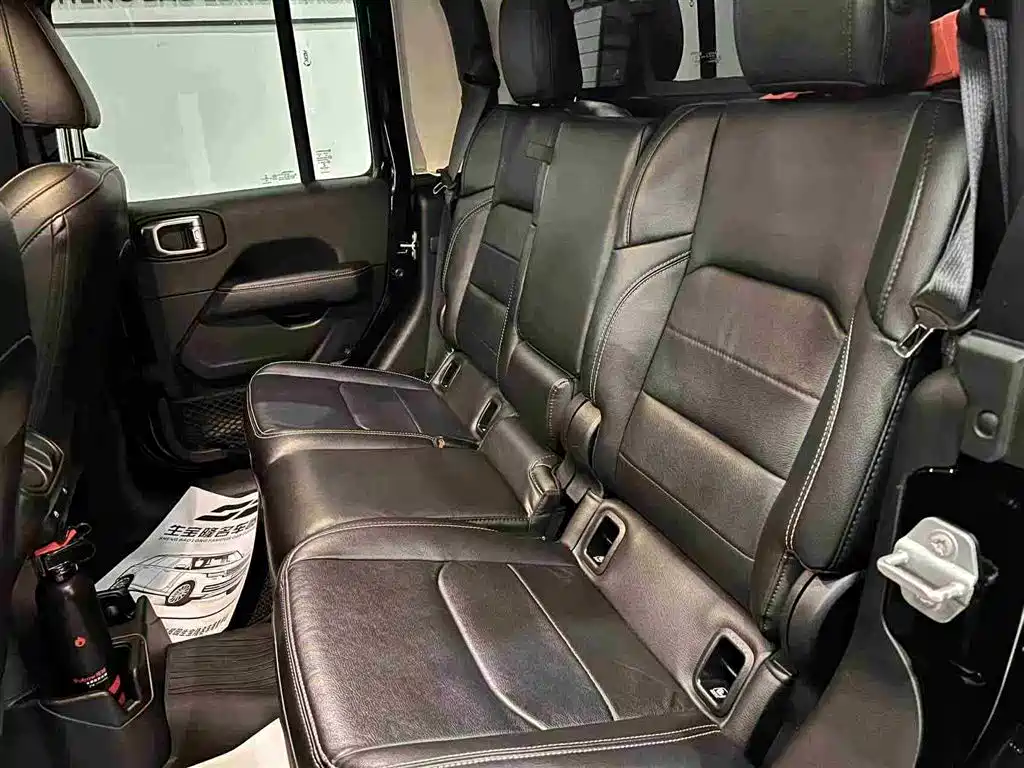 Jeep Gladiator 2023 3.6L Overland 2023 - thumbnail 12