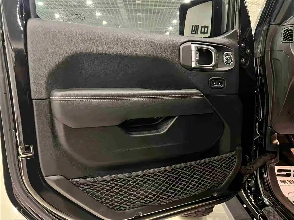 Jeep Gladiator 2023 3.6L Overland 2023 - thumbnail 14