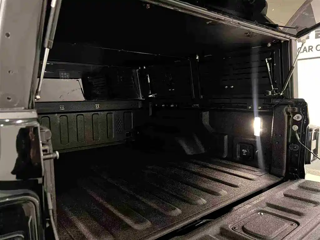 Jeep Gladiator 2023 3.6L Overland 2023 - thumbnail 21