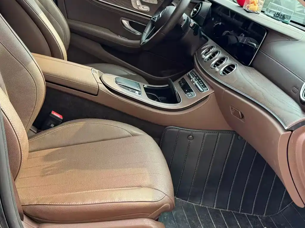 Mercedes-Benz Mercedes-Benz E-Class 2023 E 300 L Fashion Edition 2023 - thumbnail 2