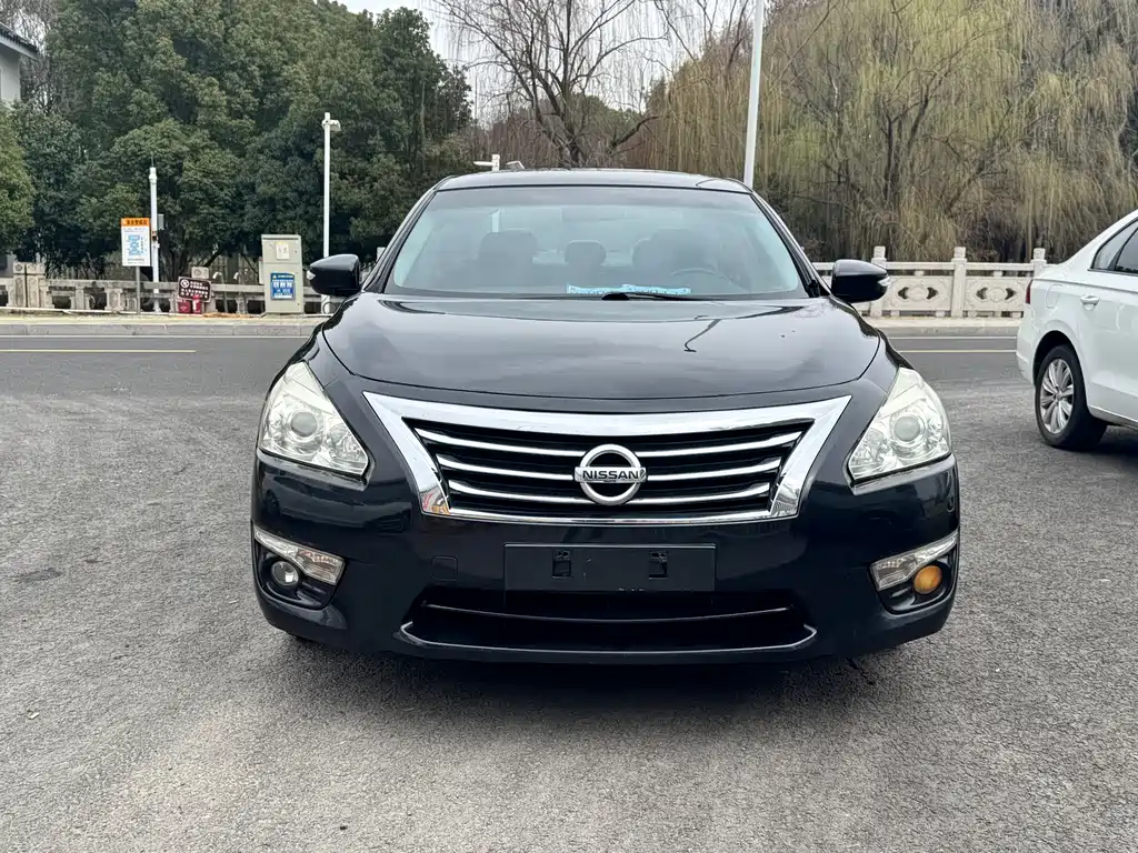 Nissan Nissan Teana 2015 2.0L XL-Sporty Europa League Sport Edition 2016 - thumbnail 2