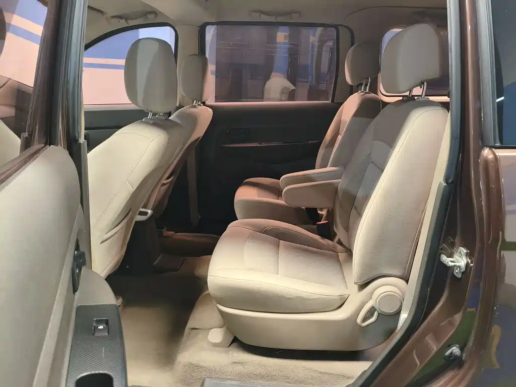 Wuling Motors Wuling Hongguang 2016 1.5L Comfort Edition S 2018 - thumbnail 5