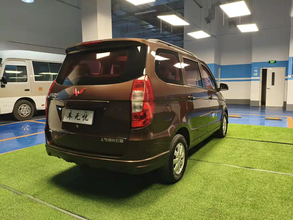 Wuling Motors Wuling Hongguang 2016 1.5L Comfort Edition S 2018 - thumbnail 15