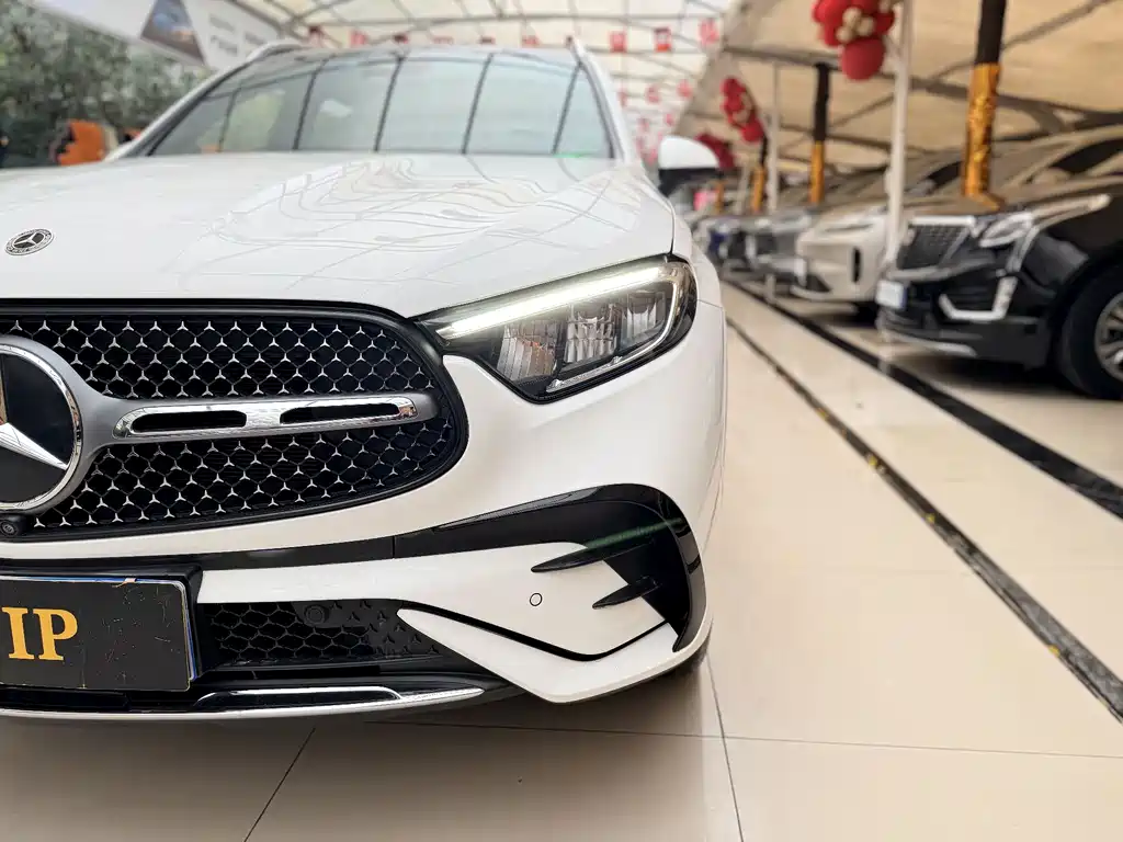 Mercedes-Benz Mercedes-Benz GLC 2023 GLC 300 L 4MATIC Dynamic Model 5-Seat 2023 - thumbnail 3