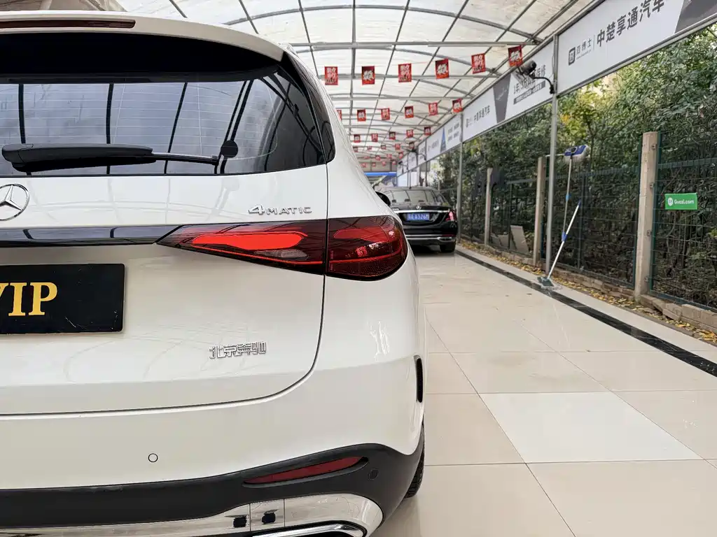 Mercedes-Benz Mercedes-Benz GLC 2023 GLC 300 L 4MATIC Dynamic Model 5-Seat 2023 - thumbnail 6