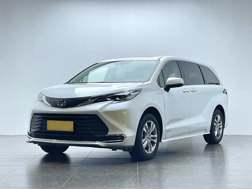 Toyota Toyota Sienna 2023 2.5L Hybrid LE 2023